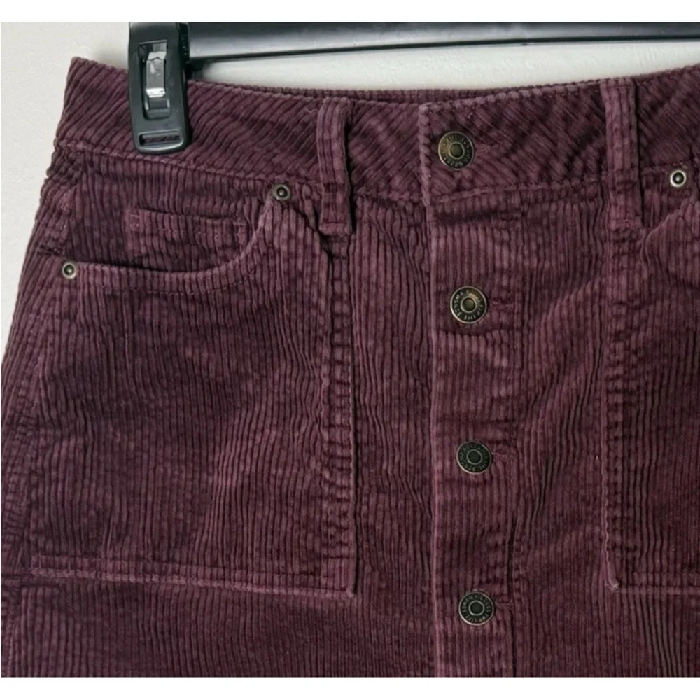 Sonoma Corduroy Skirt Size 4 Button Front Pockets Berry Red Cotton Spandex Blend